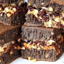 Martabak Kacang Coklat (brownies)