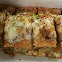 Martabak Ayam Mozarella