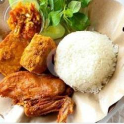 Nasi Ayam Ungkep Geprek   Sambal Geprek/sambal Pecel Lele