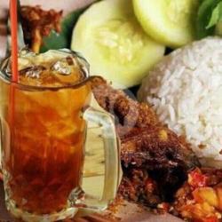 Nasi Puyuh Penyet Es Teh Manis