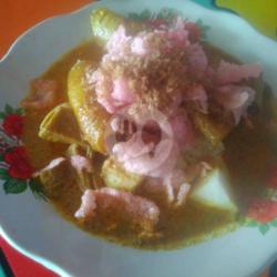 Katupek Gulai Tunjang