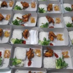 Paket Hemat Nasi Kotak Ayam Goreng Kriuk   Lalap Sambal