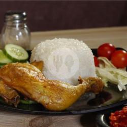 Ayam Goreng Gurih   Nasi   Sambal