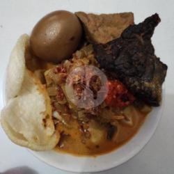 Ketupat Sayur   Paru   Telor   Tahu