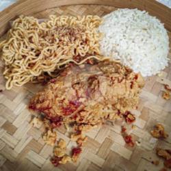 Mie Goreng Chicken Super