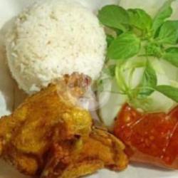 Ayam Lalapan Sayap Paket Es Teh