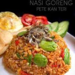 Nasi Goreng Pete Ikan Teri
