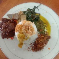 Nasi Rendang Este Manis