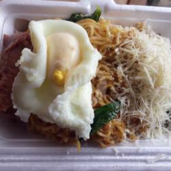 Indomie Goreng / Rebus Telur   Kornet   Keju