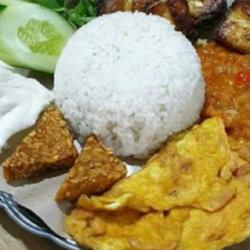 Nasi Sambelan Telor   Krupuk