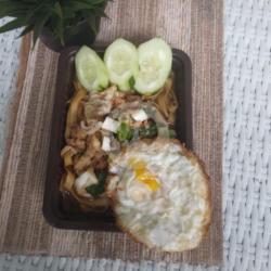 Kwetiau Ayam Nyemek Telur