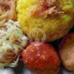 Nasi Kuning Telur Balado   Air Mineral Cup