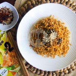 Mie Ramen Goreng Sweet Hot