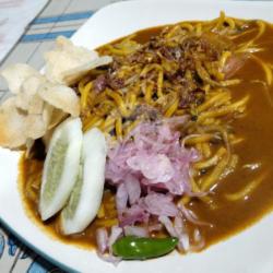 Mie Tumis Cumi