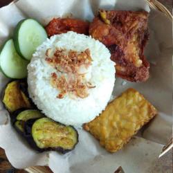 Ayam Lalapan Sambal Cinta