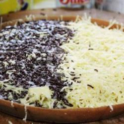 Martabak Manis Susu Coklat Keju Pisah