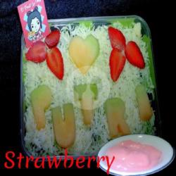 Salad Buah Strawberry Cheese 500ml