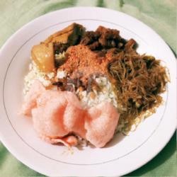 Nasi Uduk   Oreg Bihun   Semur Tahu Kentang