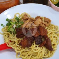 Mie Ayam Chasiu (1 Porsi)