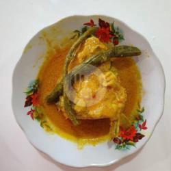 Gulai Kepala Ikan Mas