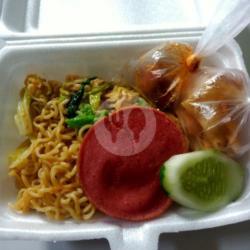 Mie Goreng Sawi Telur Burger