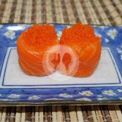 Salmon Tobiko Nigiri.