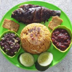 Nasi Minyak Samin Special Ikan Mujaer Balar