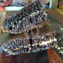 Martabak Blackforest Kacang Coklat Wijen Susu