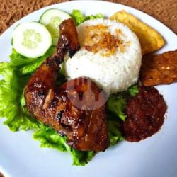 Nasi Ayam Bakar Keju   Tahu Dan Tempe