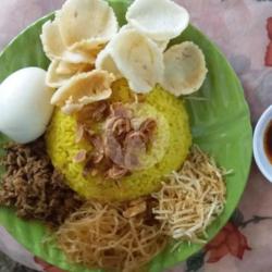 Nasi Kuning   Telur