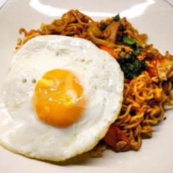 Mie Tektek Goreng Telor