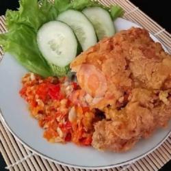 Ayam Peyot Crispy Sambel Super Pedas