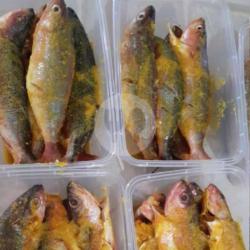 Ikan Biji Nangka Berbumbu Plus Sambal