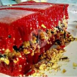 Red Velvet Kacang Coklat