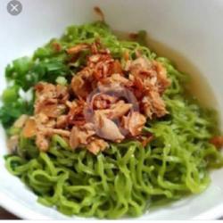 Mie Ayam Hijau Pandan