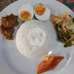 Nasi Telur Asin Rendang