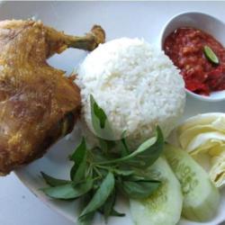 Lalapan Nasi Ayam Goreng