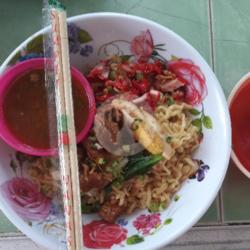 Mie Pangsit Kuah 88