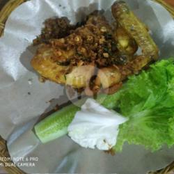 Ayam Goreng Garing/ Sedang