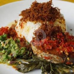 Nasi Tongkol Goreng Balado Merah