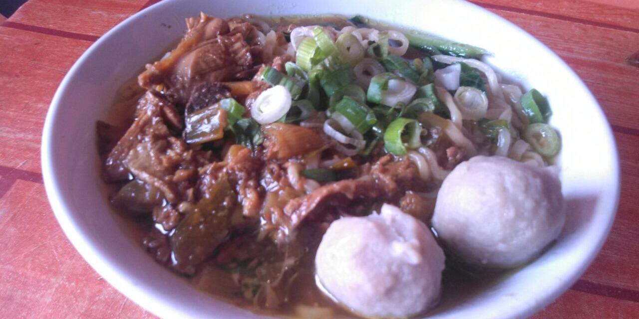 Bakso & Mie Ayam Bang Opick, Jenggot