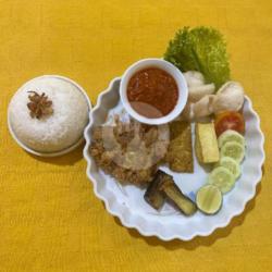 Pecel Ayam Selimut Telur Sambal Terasi   Nasi The Bastley Chef