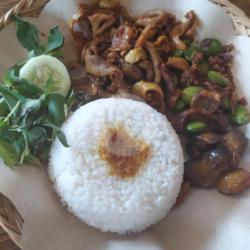 Nasi Mercon Usus Ayam