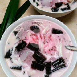 Es Kelapa Cingcau Hitam