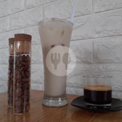 Iced Coffe Caramel Latte