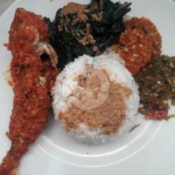 Nasi Ikan Jangki Balado