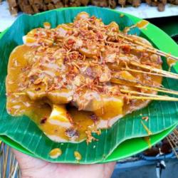 Sate(usus Sapi) Ketupat