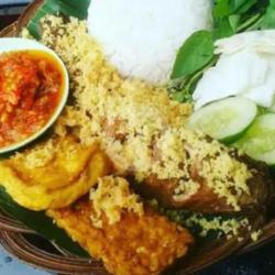 Nasi Lele Gepuk