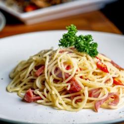 Spahetti Aglio Olio Beef