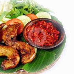 Nasi Ayam Kepala   Tempe Penyet